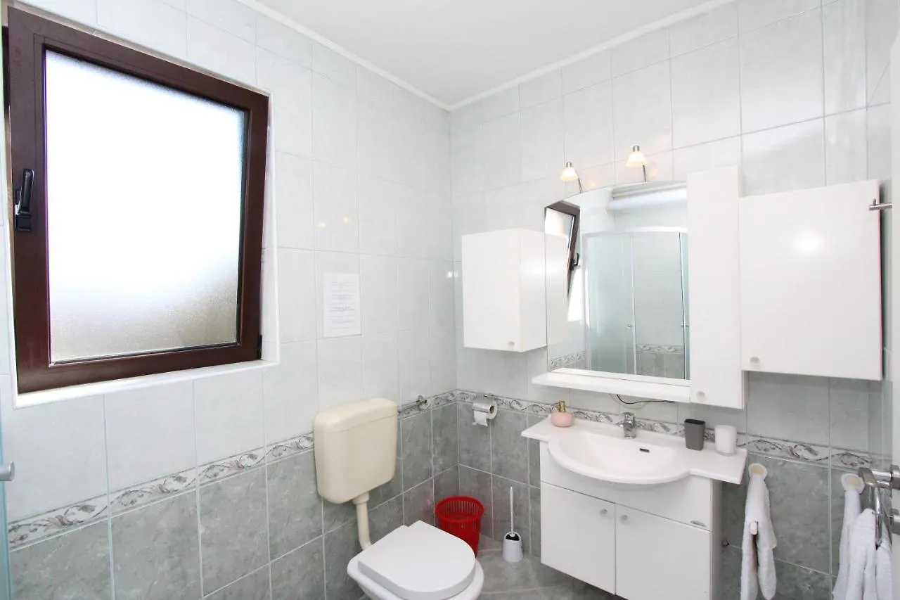 Apartments Rozi Rovinj 0*,