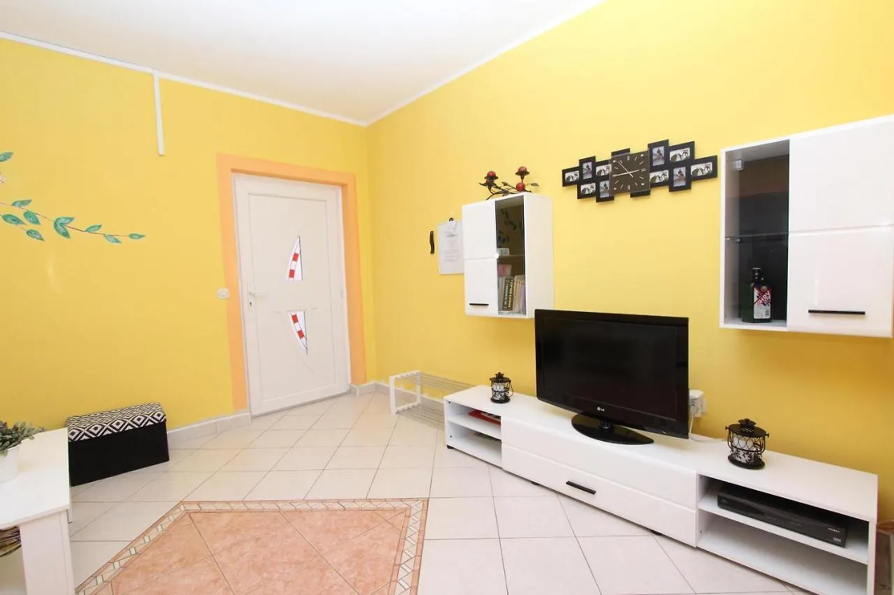 Apartments Rozi Rovinj 0*,