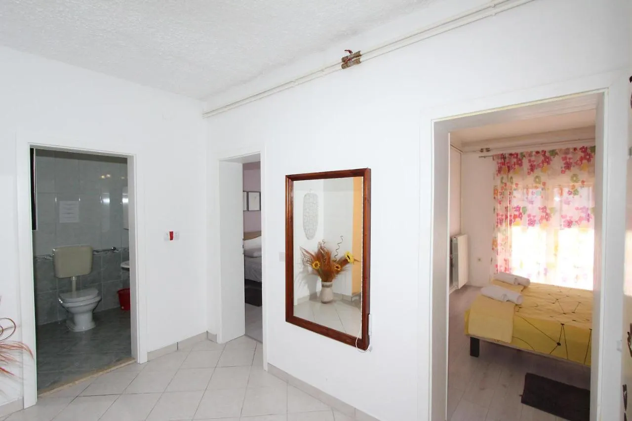 Apartments Rozi Rovinj 0*,  Croatia